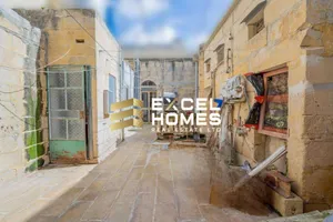 house_of_character in Mqabba
