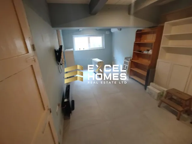 Town House in Santa Venera