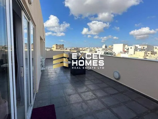 Penthouse in Santa Venera