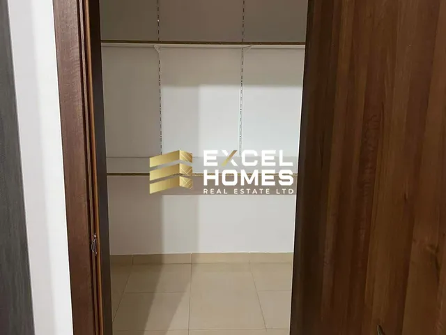 Apartment in Għaxaq