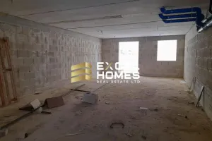 commercial in Għajnsielem