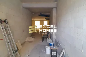 commercial in Għajnsielem