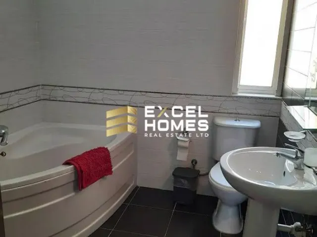 Penthouse in Naxxar