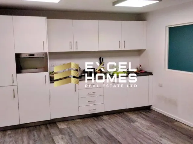 Commercial in Qormi