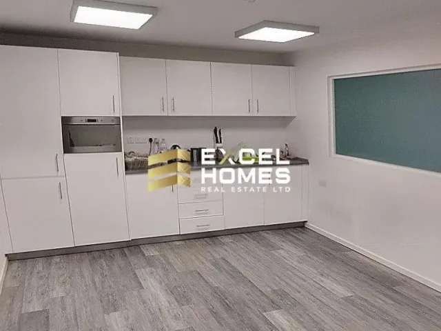 Commercial in Qormi
