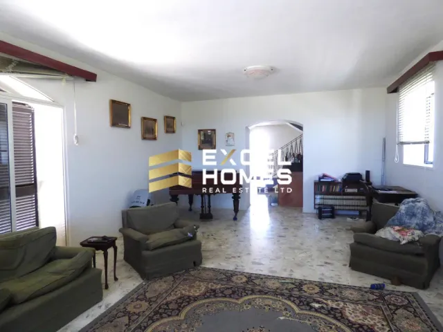 Farmhouse in Dingli