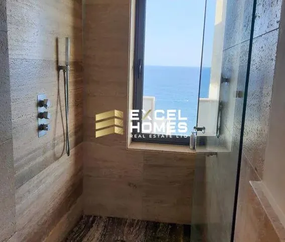 Penthouse in Xgħajra
