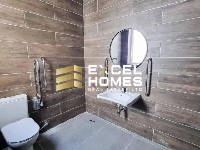 Commercial in Mosta