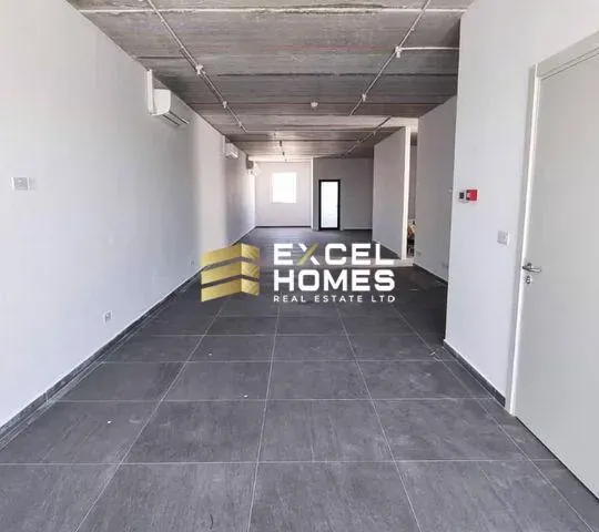Commercial in Mosta