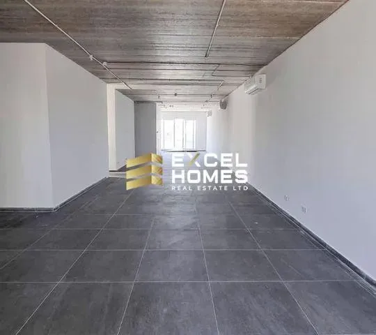Commercial in Mosta
