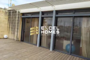 commercial in Birgu