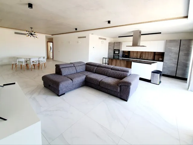 Apartment in Mosta