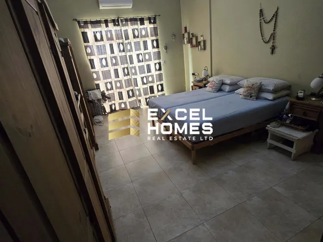 Town House in Msida