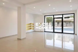 commercial in St. Paul's Bay