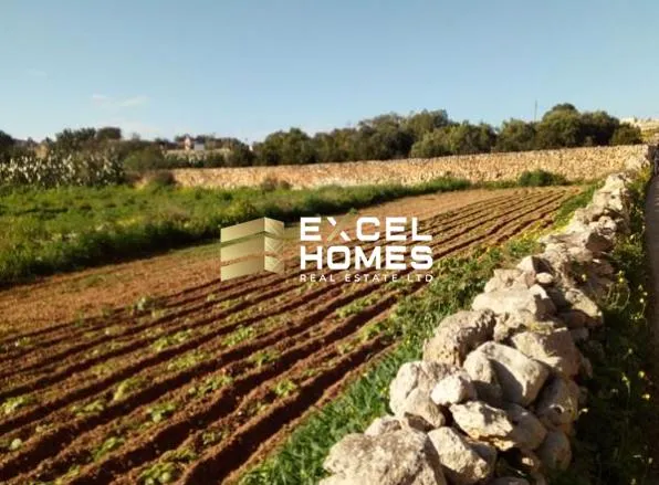 Proprjetà f' Mġarr