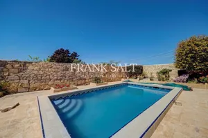 apartment in San Ġwann