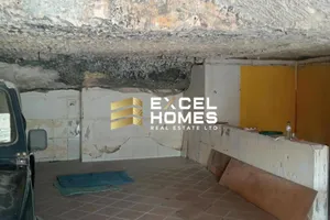 commercial in Mellieħa