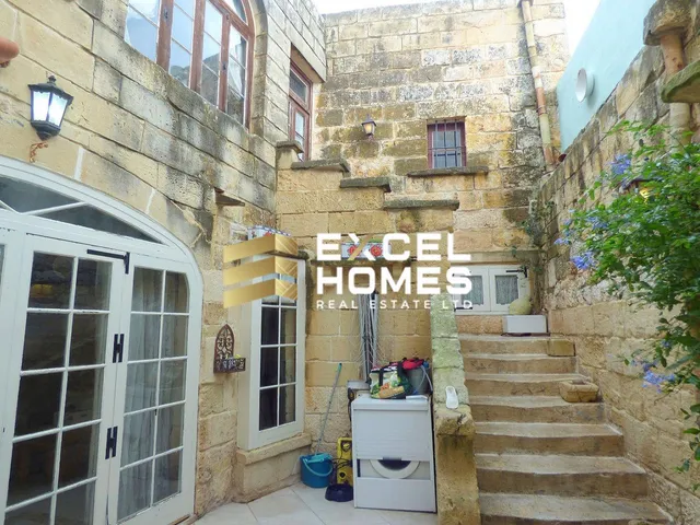 Property at Mġarr