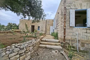 farmhouse in Qormi